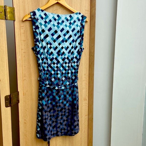 BCBG Summer Dress XS - Picture 4 of 6